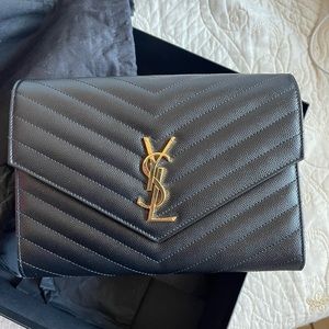 Saint Laurent WOC